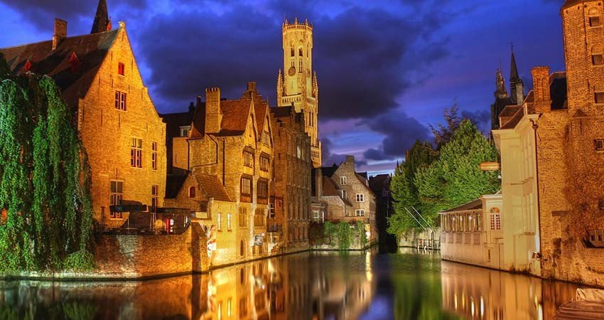 zbor,bilet,avion,ieftin,vacanta,cazare,bruges,belgia,travelator