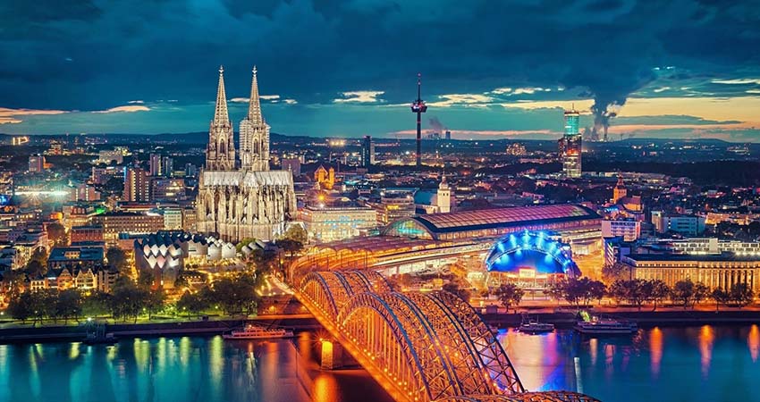 zbor,bilet,avion,ieftin,traseu,koln,travelator