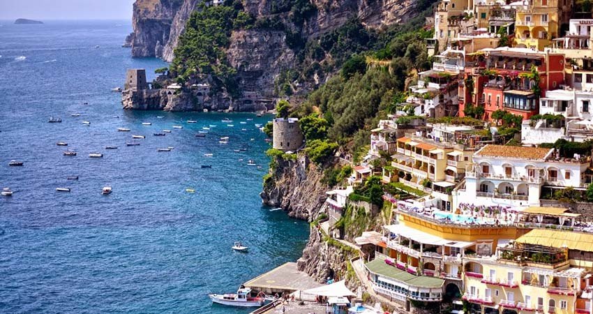 zbor,bilet,avion,ieftin,vacanta,cazare,sorrento,italia,travelator