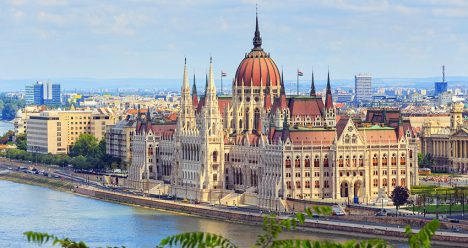 zbor,bilet,avion,ieftin,vacanta,cazare,budapesta,ungaria,travelator,city break