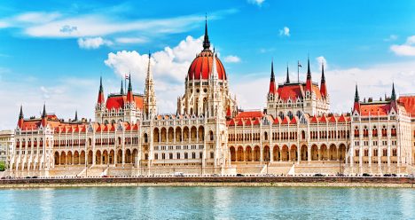 zbor ieftin, cazare ieftina, city break ieftin, vacanta ieftina, low cost, diy, travelator.ro, budapesta, ungaria, pont calatorie, city break budapesta