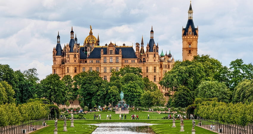 zbor ieftin, cazare ieftina, vacanta ieftina, hamburg, schwerin, germania, diy, travelator.ro