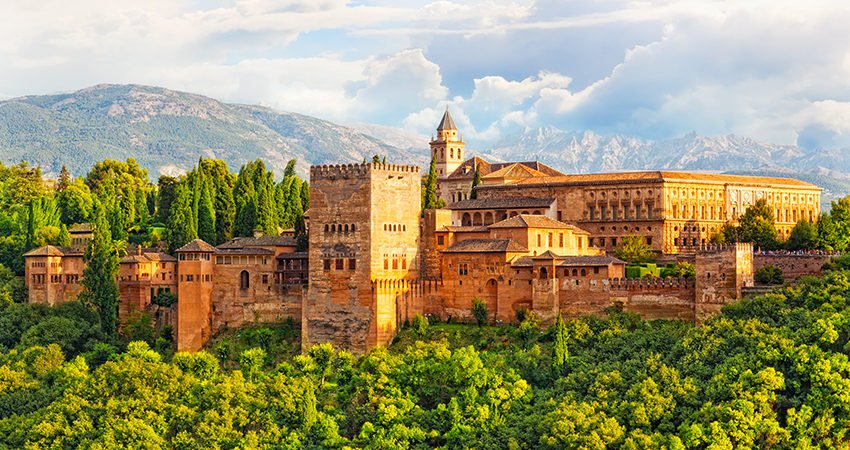 zbor ieftin, vacanta ieftina, travelator.ro, diy, pont, granada, alhambra, andaluzia, spania, malaga