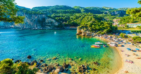 zbor ieftin, vacanta ieftina, vacanta corfu, corfu, grecia, travelator.ro, pont calatorie, low cost, diy, vacanta vara, zboruri ieftine, vacante ieftine, vacante ieftine 2017, zboruri si vacante ieftine, ponturi vacanta, vacanta ieftina grecia, vacanta ieftina corfu, 1 mai, vacanta ieftina 1 mai