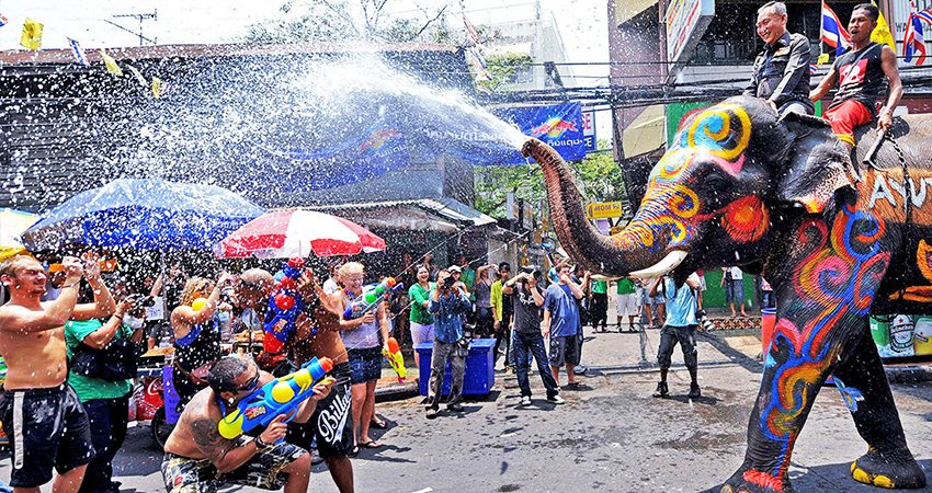 zbor ieftin, vacanta ieftina, vacanta thailanda, songkran, travelator.ro, pont calatorie, diy, bangkok