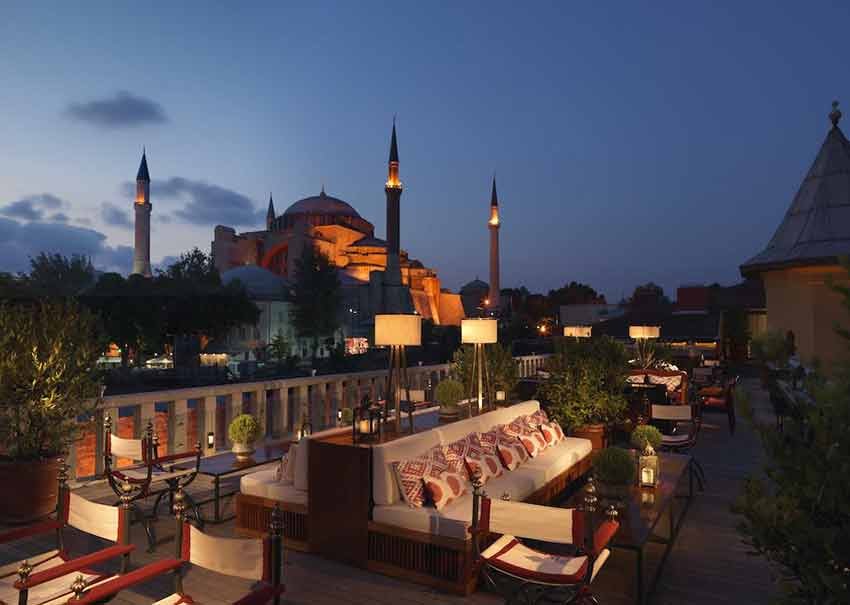 10 hoteluri, travelator.ro, ponturi vacanta, hoteluri cu vedere, calatorii, diy, four seasons istanbul