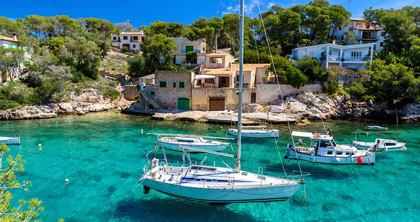 zboruri ieftine, vacante ieftine, zbor ieftin bucuresti - palma, palma de mallorca, travelator.ro, ponturi vacanta