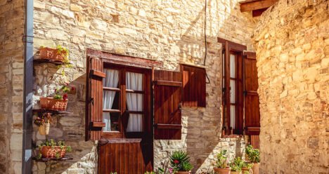 zboruri ieftine, vacante ieftine, travelator.ro, cazare ieftina, ponturi, calatorii, idei de vacanta, aventuri, travel, cont propriu, cipru, city break, ieftin